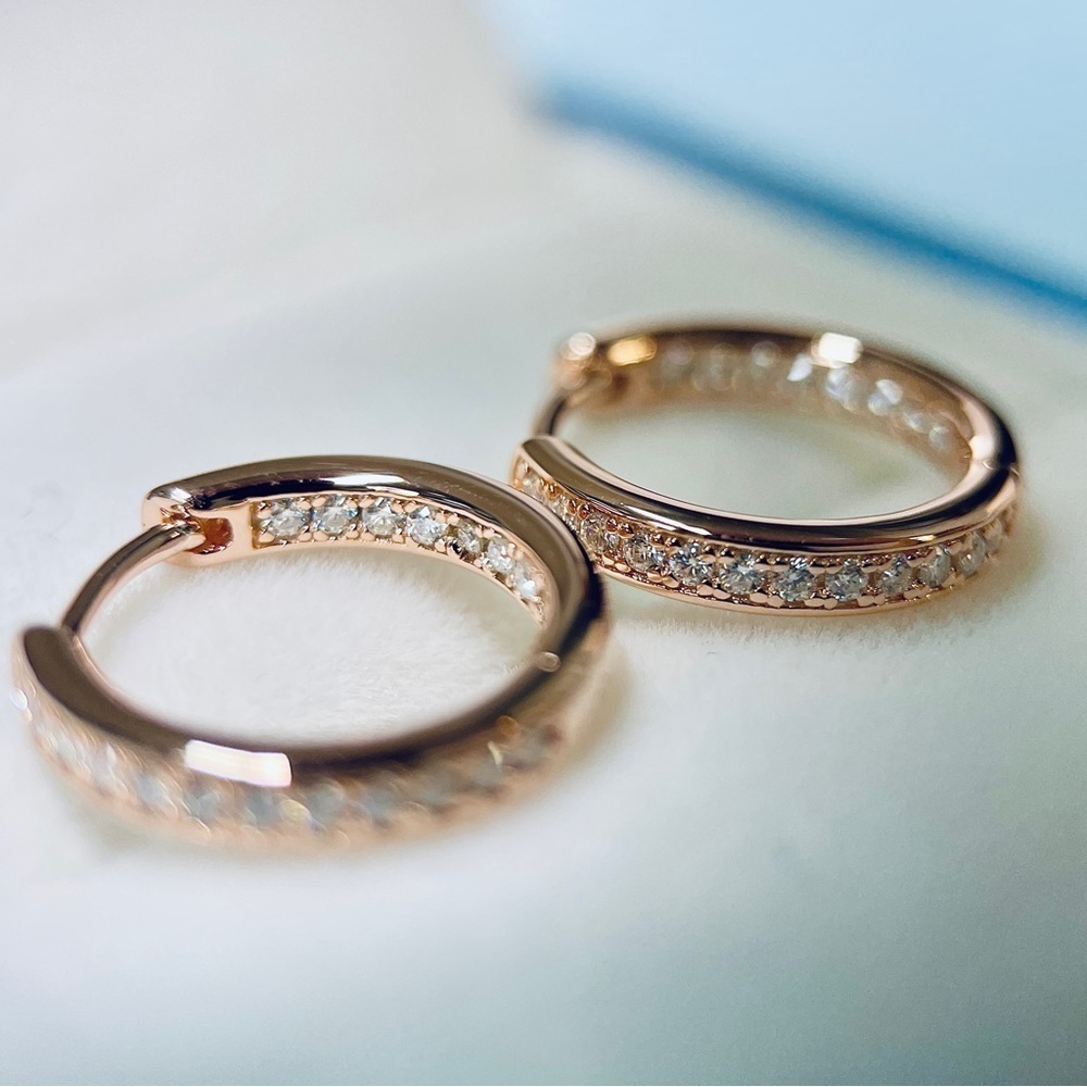 0.32ctw 18K Rose Gold Pated S925 Moissanite Inside-out Huggie Hoop Earrings - Picture 2 of 5